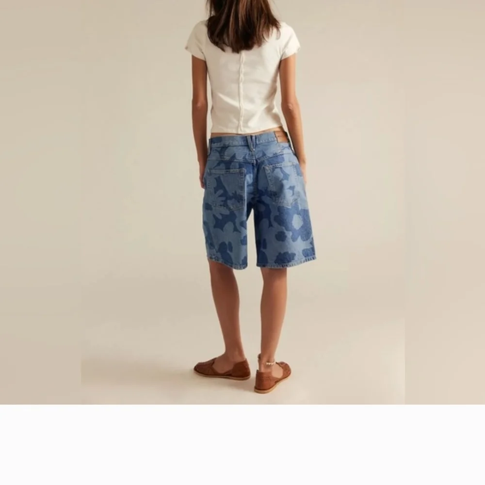 Free People We The Free Montana Shorts SZ. 29 Boho Bermuda Boyfriend - Picture 2 of 8